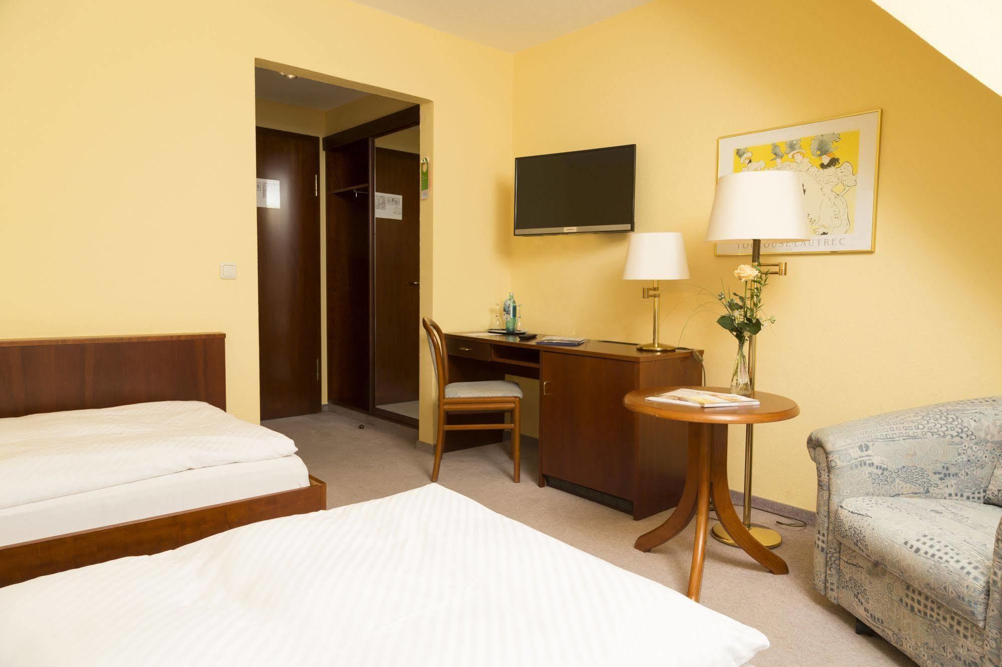 Ringhotel Residenz Віттмунд Екстер'єр фото