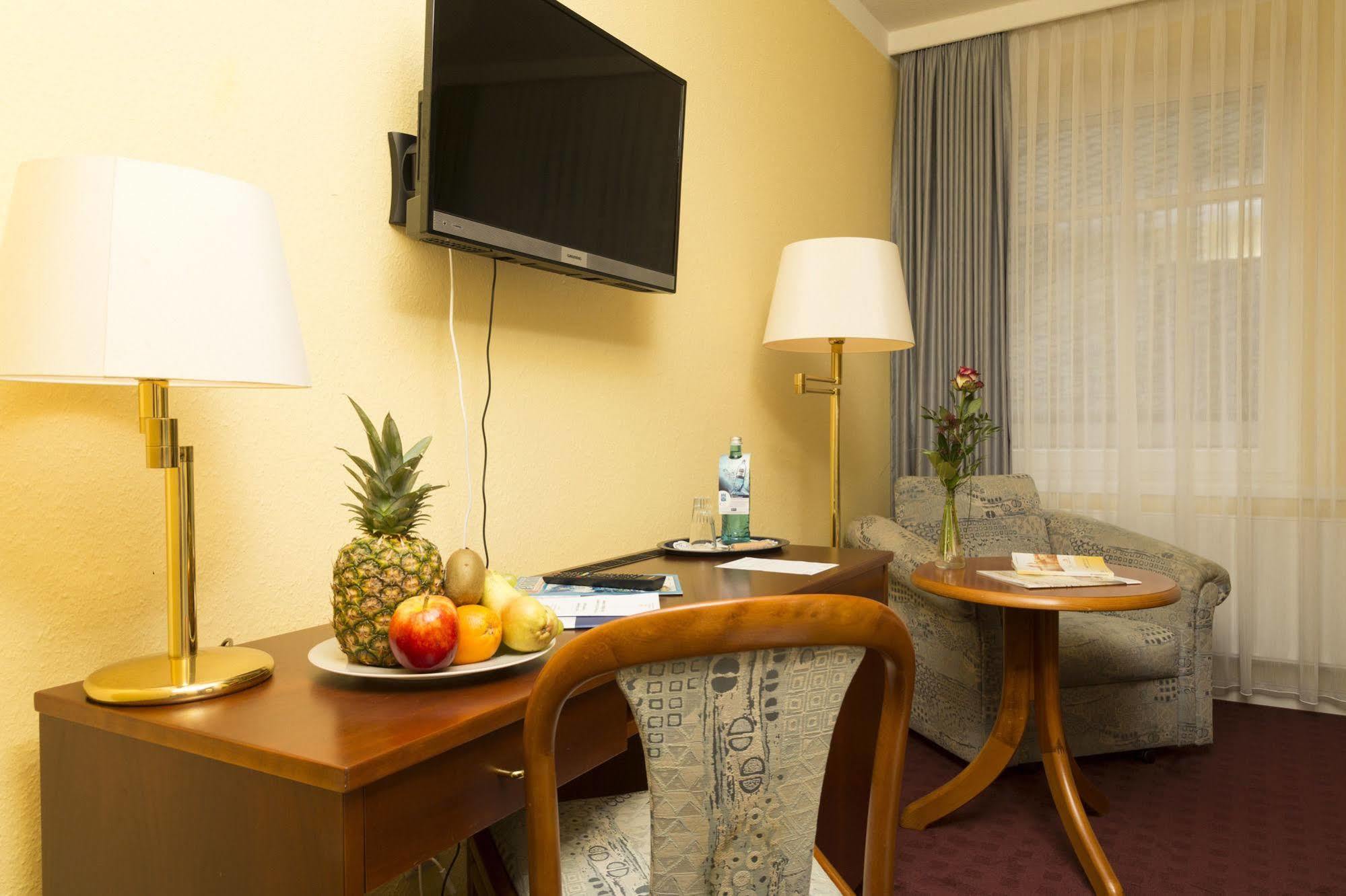 Ringhotel Residenz Віттмунд Екстер'єр фото